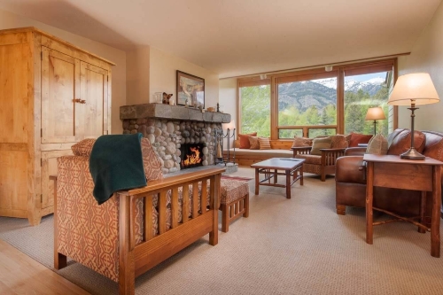 The interior of an Aspens short term rental in Jackson Hole