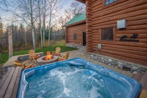 Hot Tub on a deck at a Aspens JHRL Property